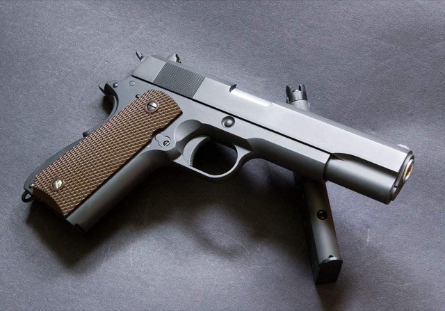 WE 1911 GBB Full metal pistol