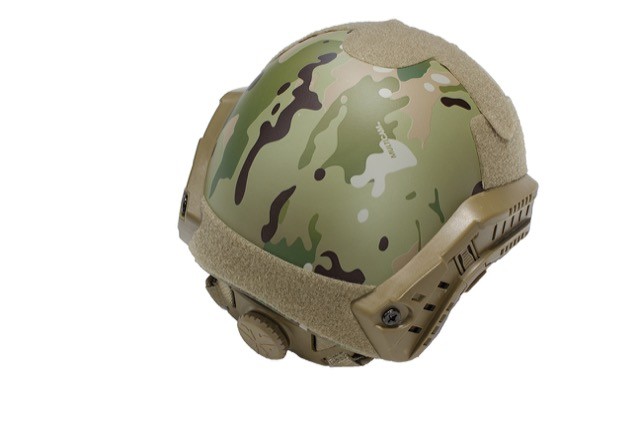 Oper8 Fast base helmet with accessories (Multicam)