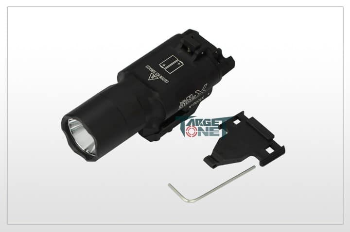 FMA Target one SFX300U Pistol Flashlight - Black